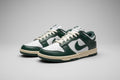 Nike Sneakers 7.5 Green and White