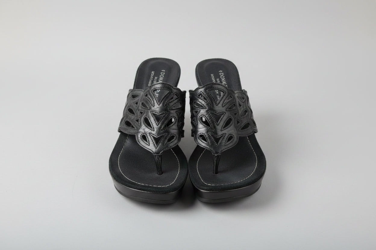 DONALD J. PLINER Sandals Black