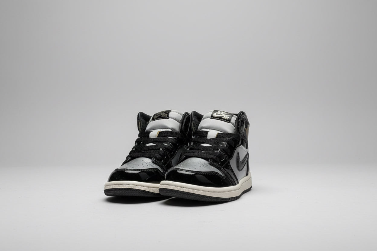 Nike Sneakers 5 Silver, Black, White