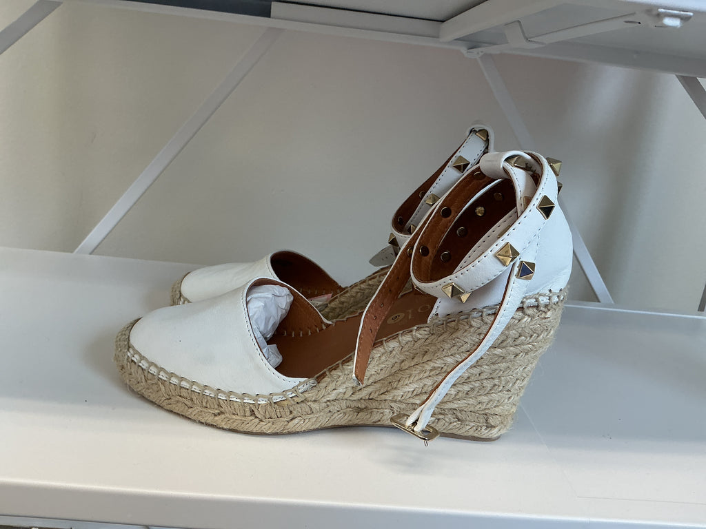 maypol Shoes 6.5 cream studded espradille